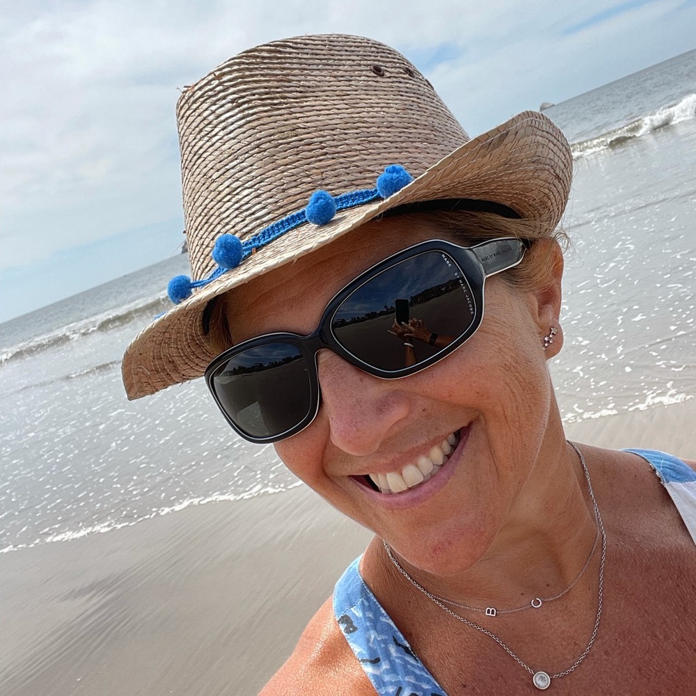 Meet your Posher, Jennifer